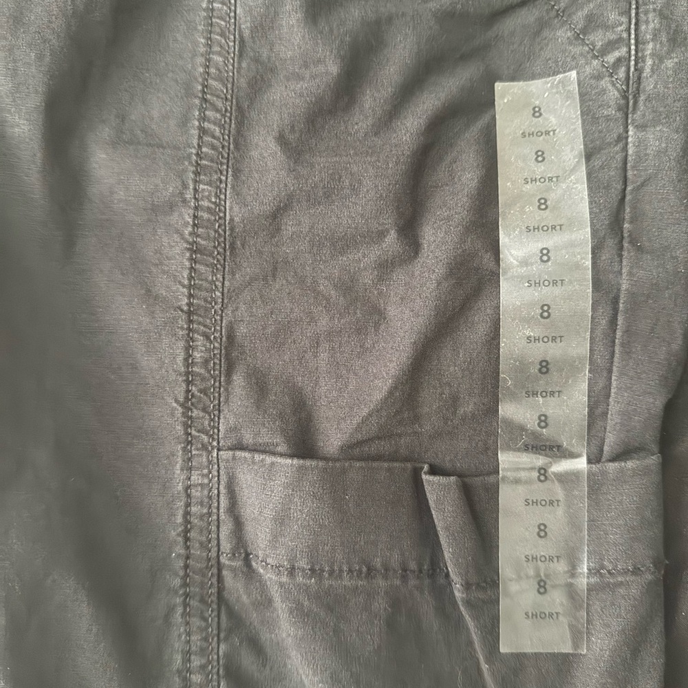 American Eagle Snappy Stretch High-Waisted Baggy Cargo Jogger 8 Short - Picture 5 of 8